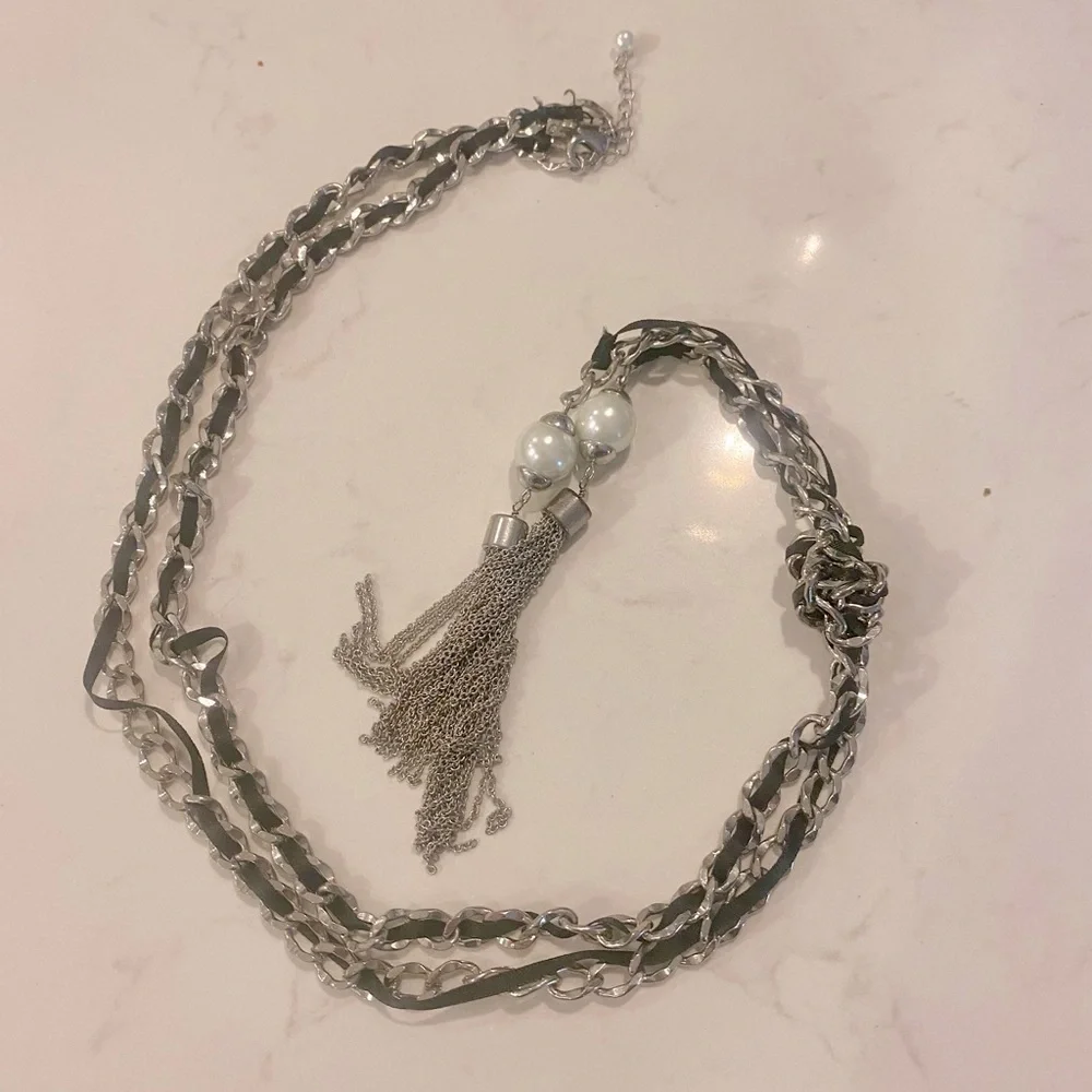 WHITE HOUSE BLACK MARKET Chain Ribbon Tassle Necklace | EUC | MSRP $149